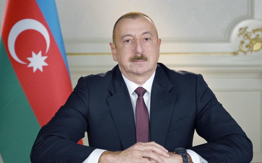 İlham Əliyev çinliləri TƏBRİK ETDİ 