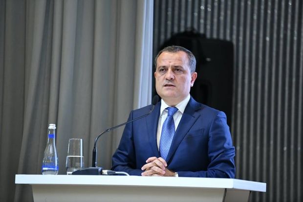 Laçın yolu ilə silah-sursat daşınması yolverilməzdir 