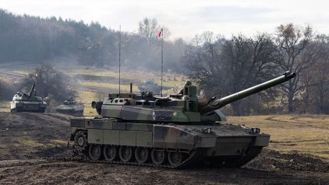 Fransa Ukraynaya tank verəcək? - Makronun 3 şərti var
