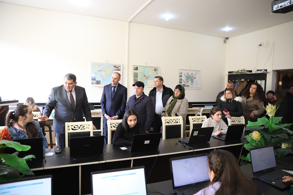 İmtahan sessiyasına ictimai baxış keçirilib - FOTOLAR