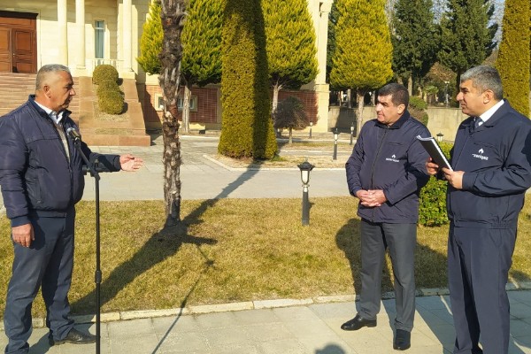 Həftənin ilk iş günündə “Açıq mikrofon” Balakəndə quruldu - FOTOLAR