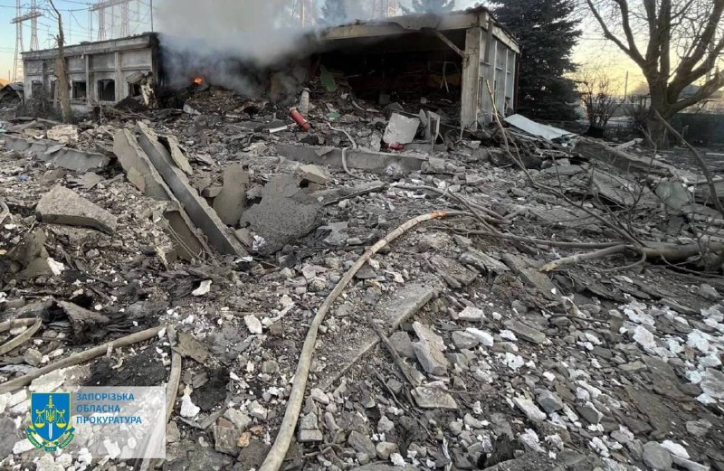 Rusiyanın raket zərbələri Zaporojyedə 3 nəfərin həyatına son qoydu - FOTO