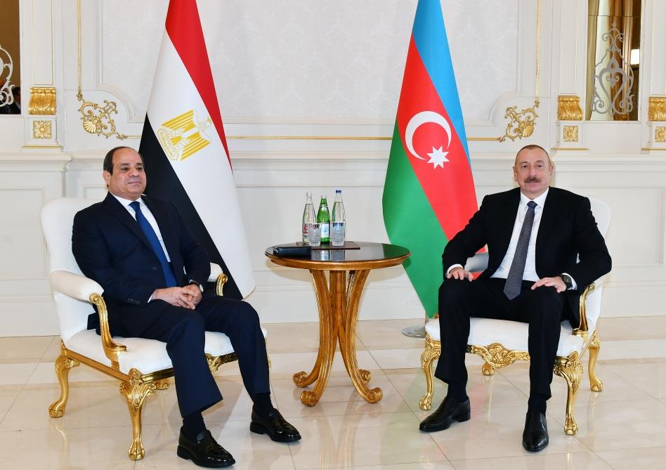 Azərbaycan və Misir prezidentləri təkbətək görüşdü