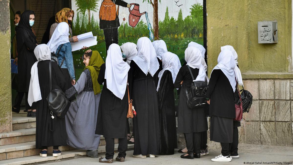 “Taliban” qızların təhsil qadağasını sərtləşdirir