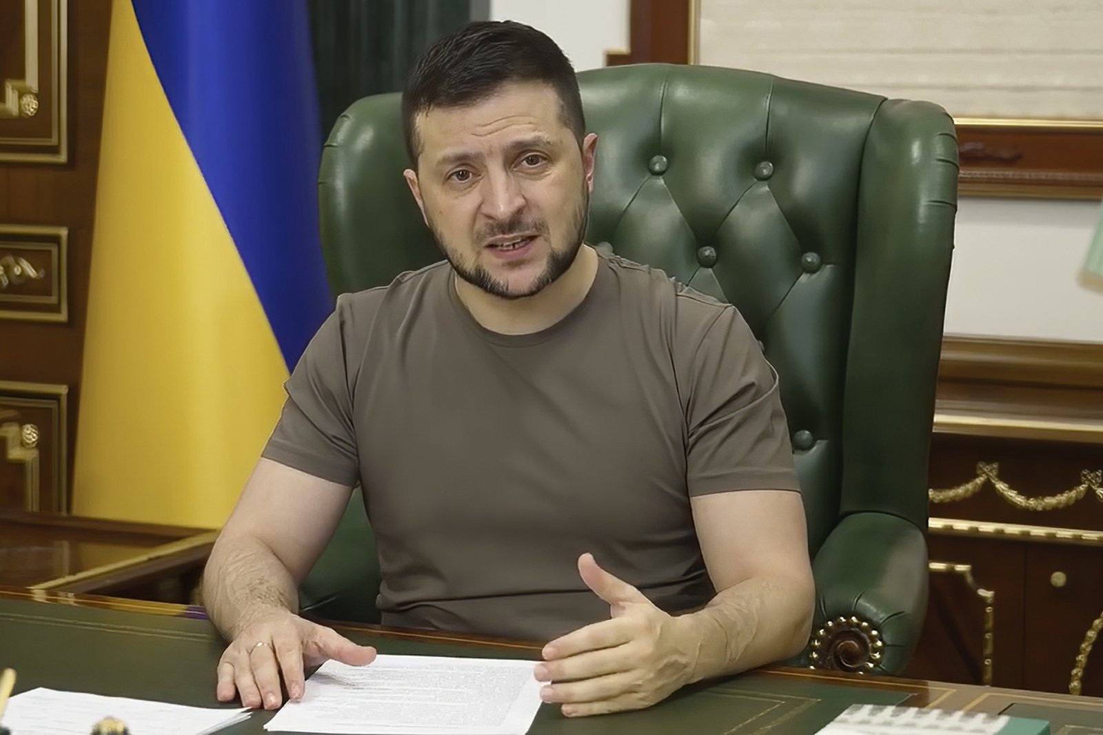 Zelenski Ukrayna inqilabında həlak olanları yad etdi