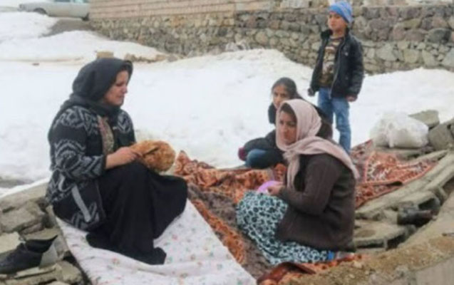 İran zəlzələdən zərər çəkən azərbaycanlılara kömək etmir - FOTO 