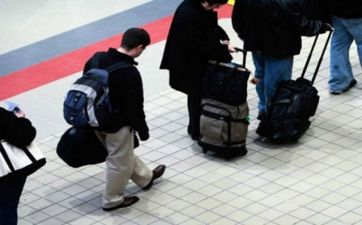 Azərbaycanda yaşayan miqrantların sayı açıqlandı
