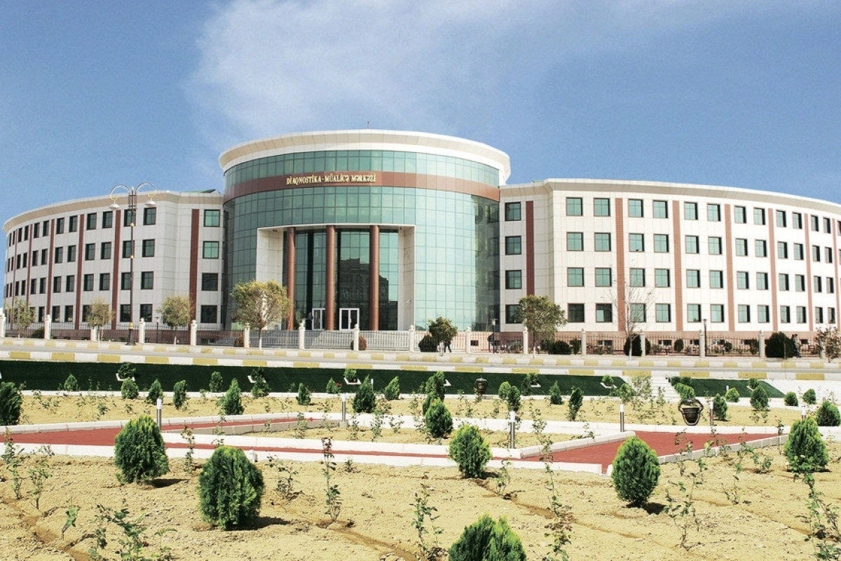 Naxçıvanda həkimlər etiraz aksiyası keçirdi