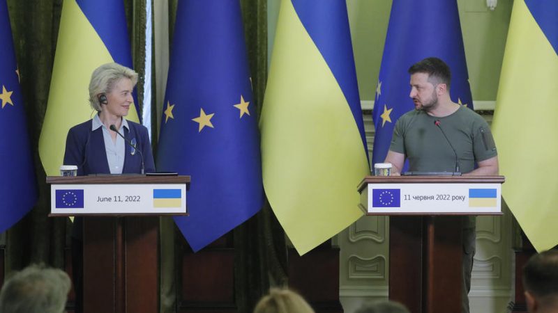 Rusiya müharibəyə görə cəzasını çəkir - Leyen