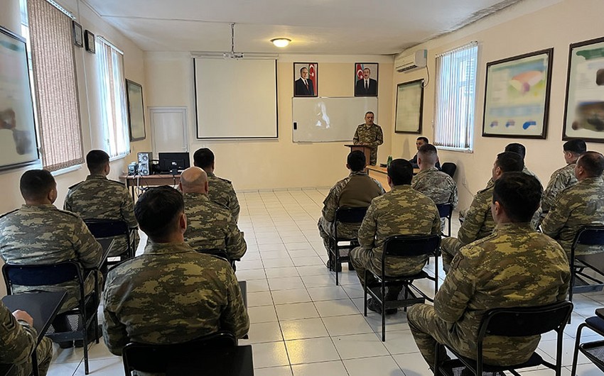 PUA kursunu bitirən hərbçilərə sertifikatlar verildi