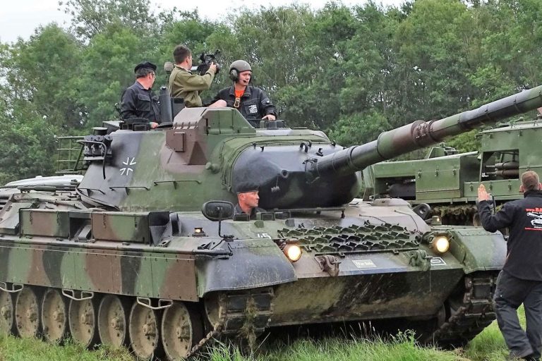 Almaniya Ukraynaya daha bir model tank verəcək