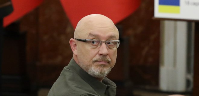 Reznikov postunu tərk edə bilər - Yeni təyinat gözlənilir