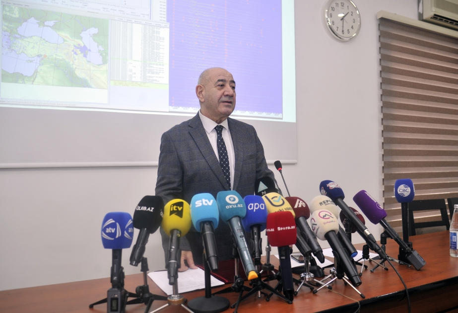 Seysmoloji Xidmət Mərkəzindən şok açıqlama: Bina tikənlər bizdən rəy almırlar!