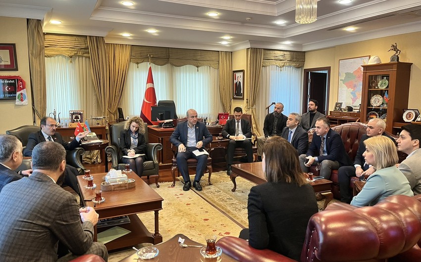 Səfir “Qardaş köməyi”nin üzvləri ilə görüşdü - FOTO