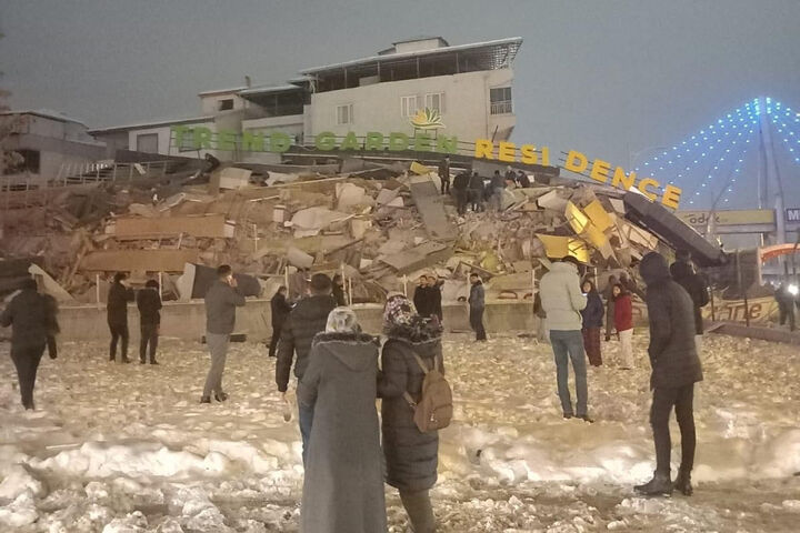Səfirliyimizin əməkdaşları zəlzələ bölgəsinə göndərildi