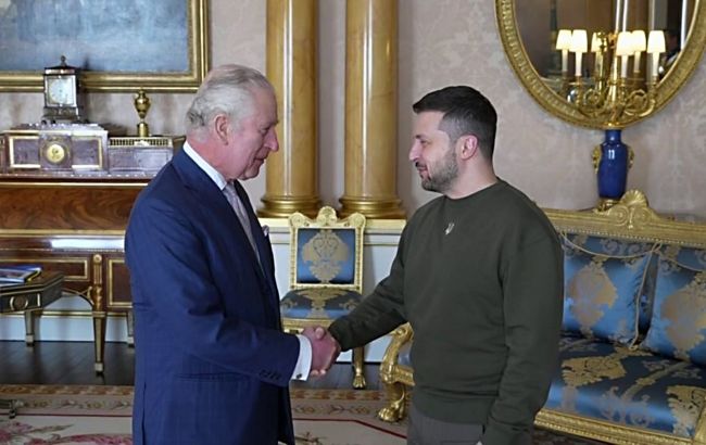 Zelenski Britaniya kralı ilə görüşdü