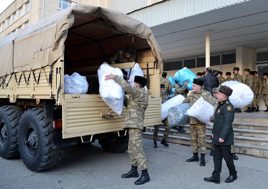 Müdafiə Nazirliyi Türkiyəyə yardım göndərdi - FOTOLAR