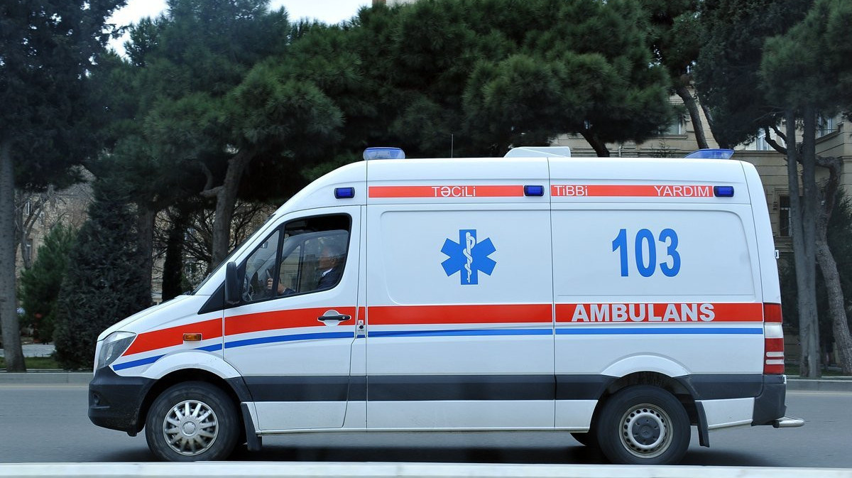 Bakıda külək 3 nəfəri xəstəxanalıq etdi