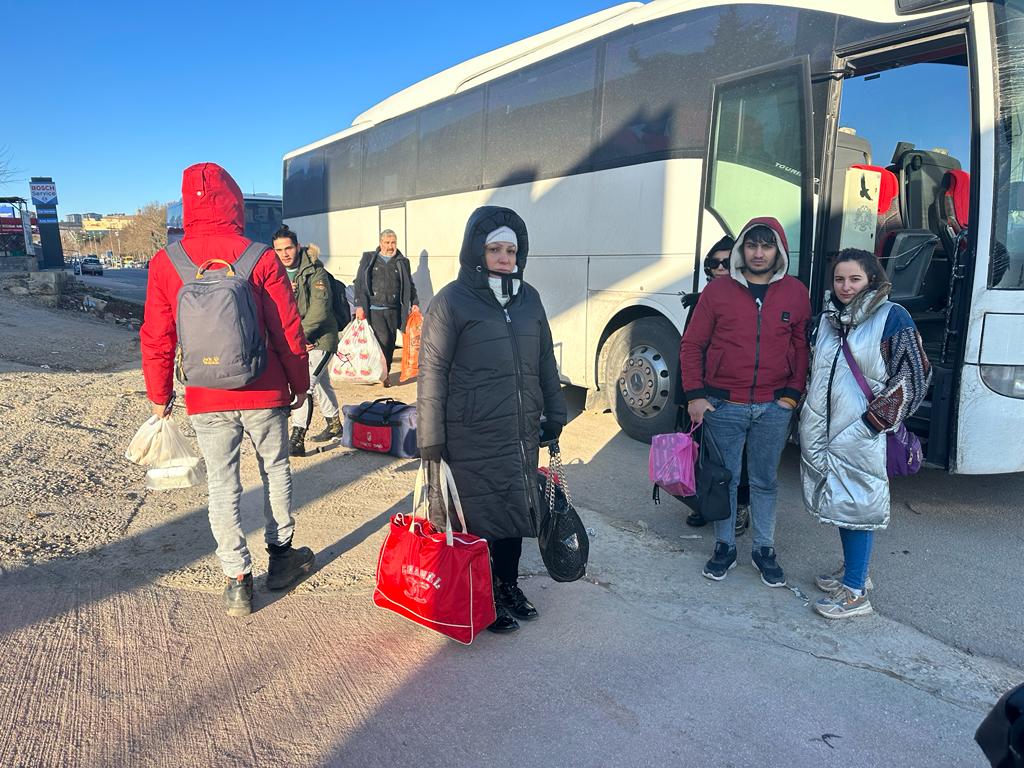 183 nəfər Türkiyədən ölkəmizə gətirildi