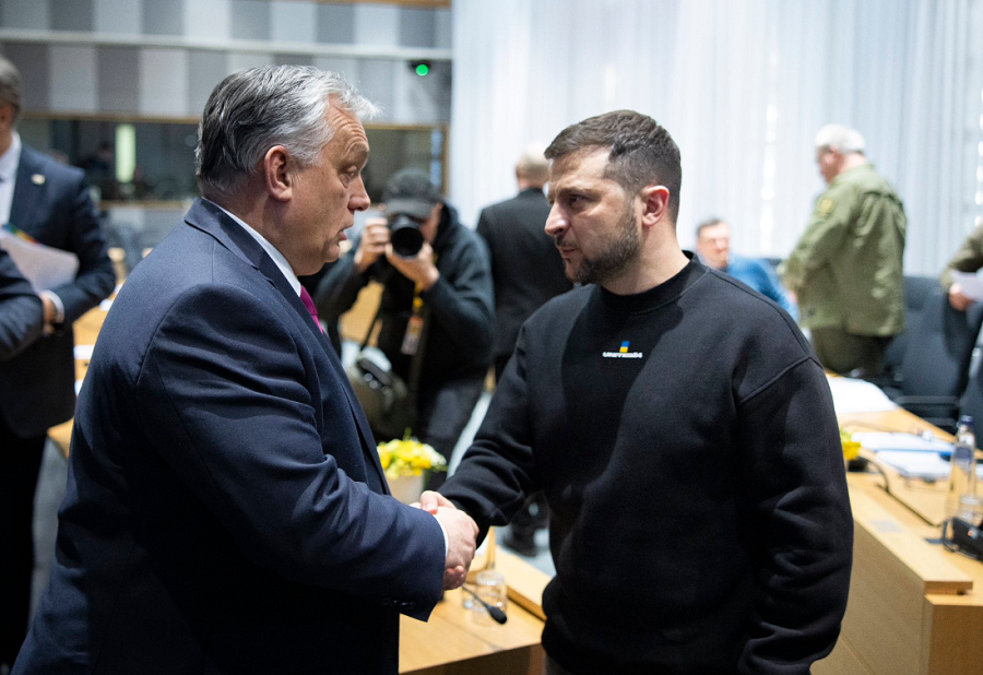 Orban Zelenski ilə görüşdə sülhə çağırış etdi