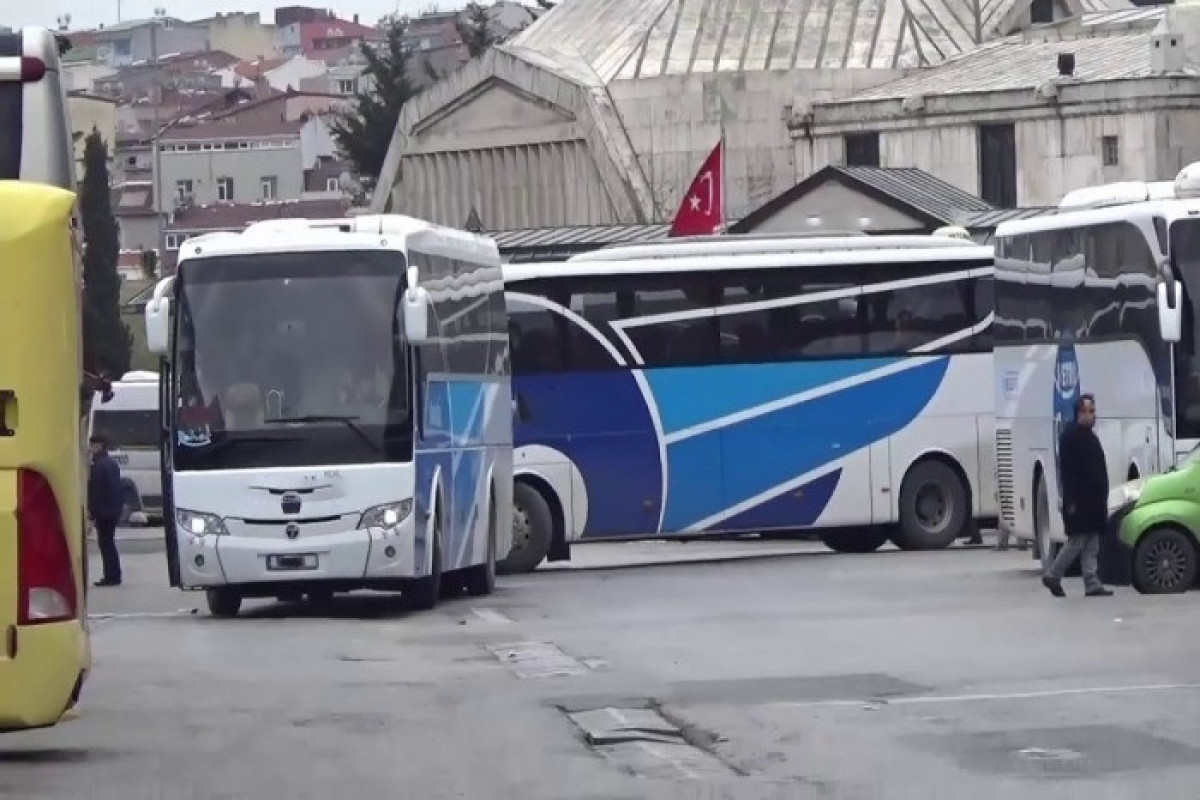 Bir qrup azərbaycanlı Adanadan Vətənə gətirilir