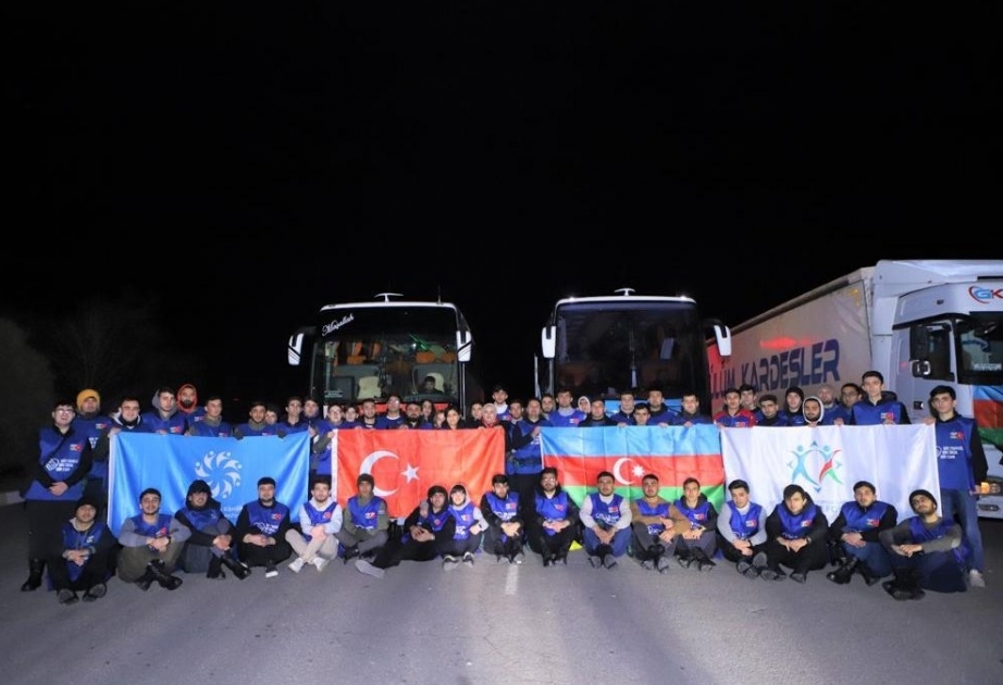 Azərbaycan könüllüləri Türkiyəyə yardıma gedir