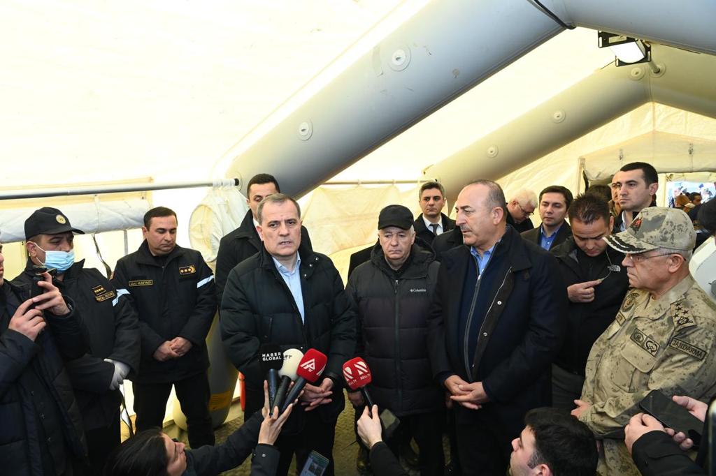 Nazirlər FHN-in Kahramanmaraşdakı səhra hospitalında