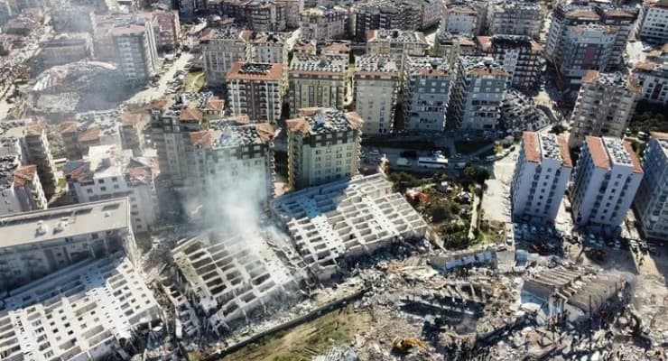 Zəlzələdə dağılan binalara görə 29 nəfər həbs olundu