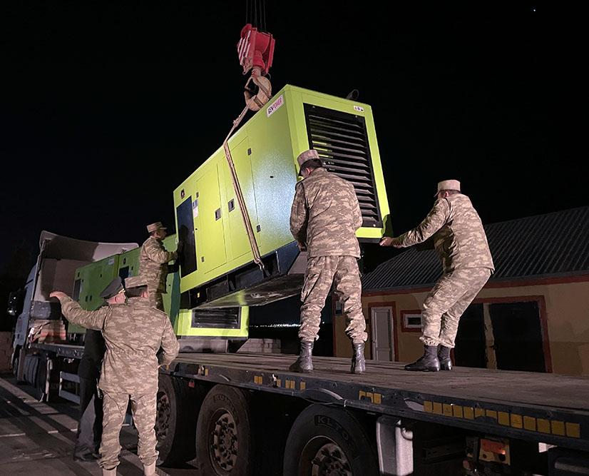 Müdafiə Nazirliyi Türkiyəyə generatorlar göndərdi - FOTOLAR