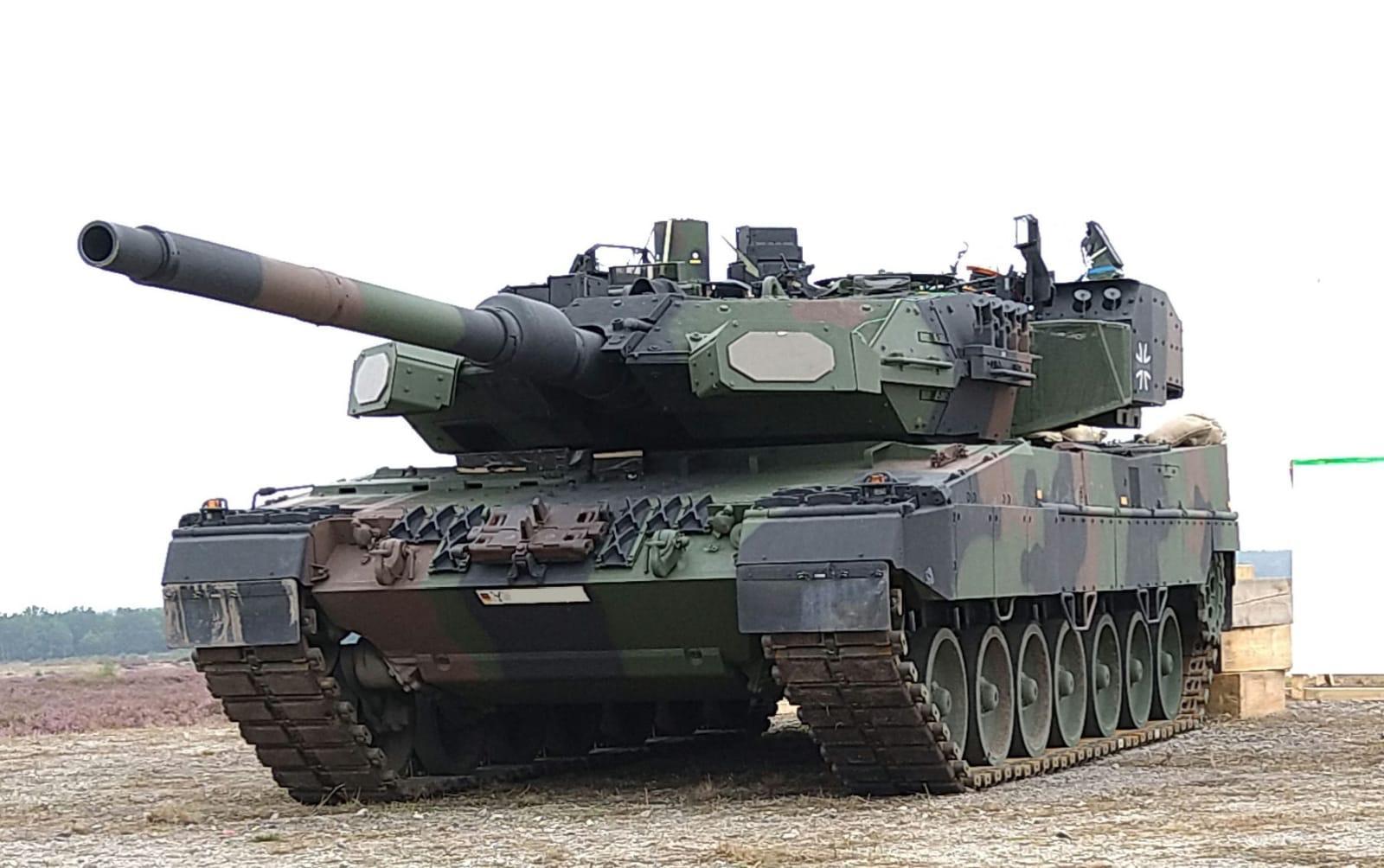 Ukrayna hərbçiləri “Leopard”la təlimə başladı