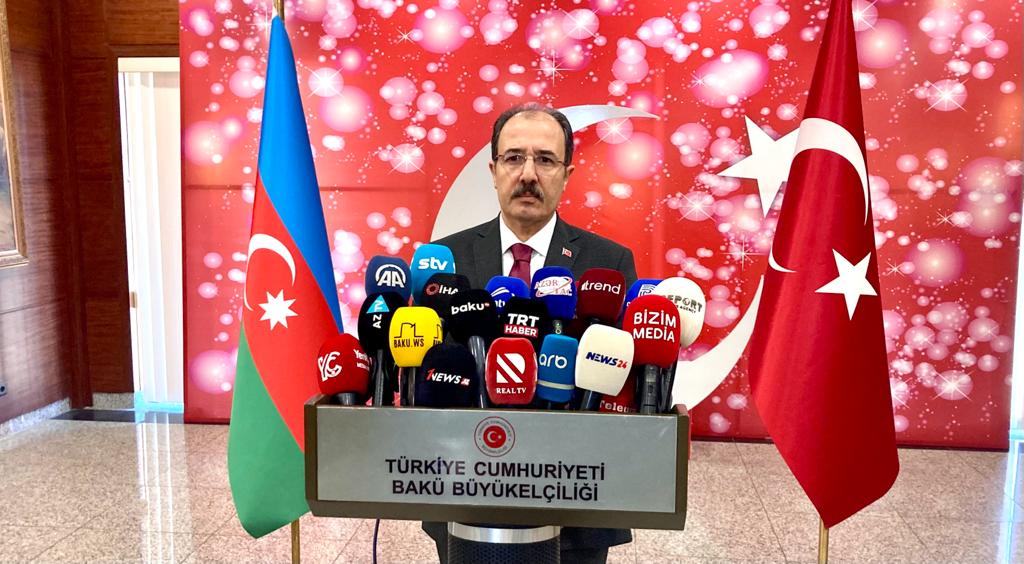 Zəlzələ Azərbaycan xalqını da sarsıtdı - Cahit Bağçı
