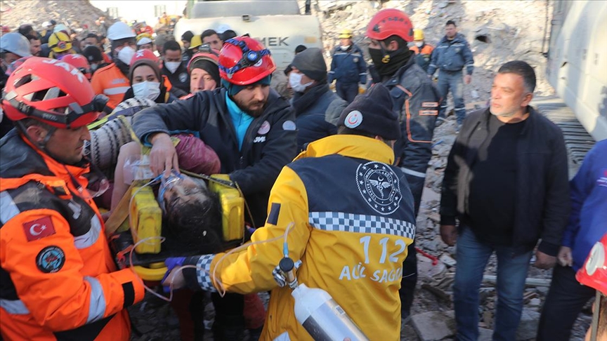 205 saat sonra xilas edilən Ayşəgül 