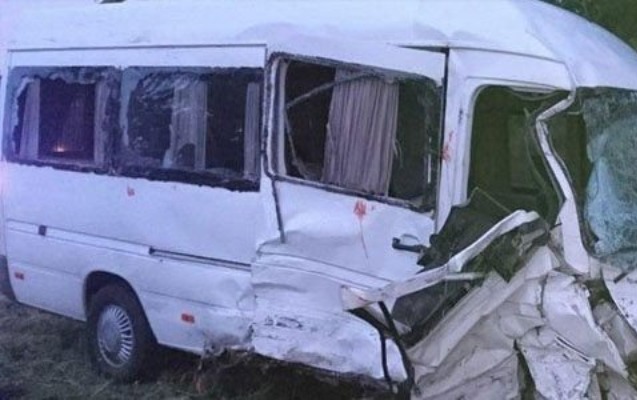 Avtobus qəzası: 1 nəfər öldü, 7 yaralı var
