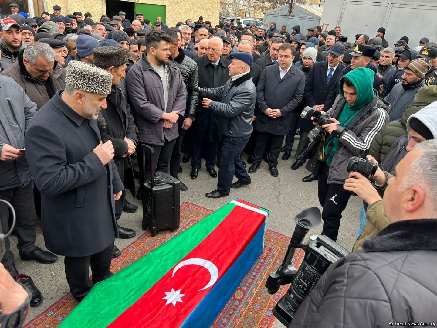 Zəlzələdə həlak olan Gündüz dəfn edildi - FOTOLAR