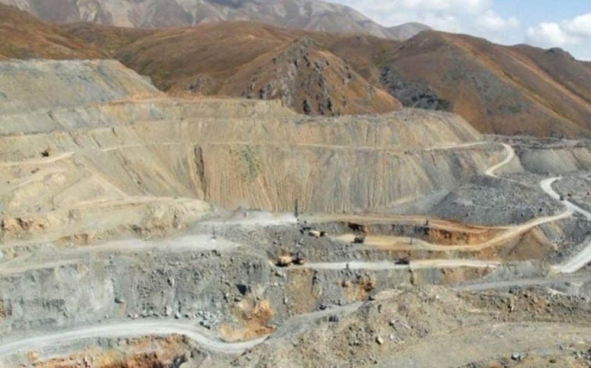 Beş faydalı qazıntı yatağı istifadəyə verildi