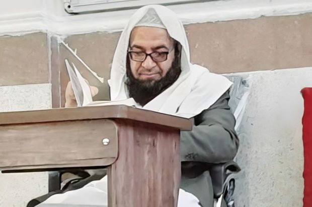 İranda 3 sünni din xadimi həbs edildi - FOTO