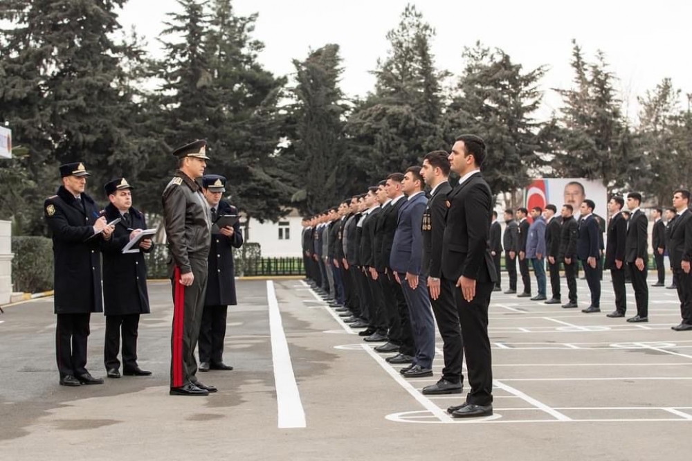 Vilayət Eyvazov sıra baxışı keçirib - FOTO
