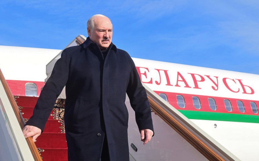 Lukaşenko Moskvaya gəldi, Putinlə görüşəcək