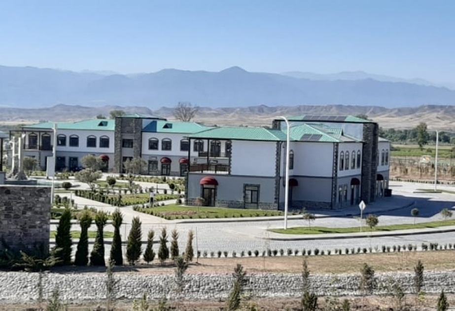Azad olunmuş ərazilərin də öz çətinlikləri var - Vahid Hacıyev