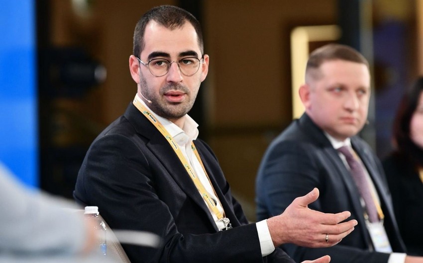 Ukraynada deputat istefa verdi