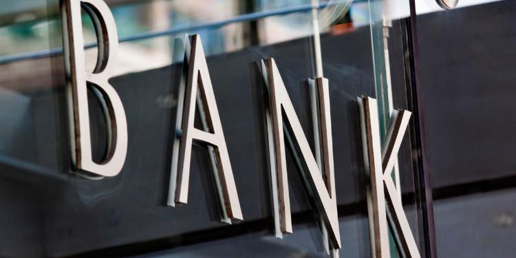 Əhalinin banklardakı əmanətləri 24%-ə yaxın ARTIB