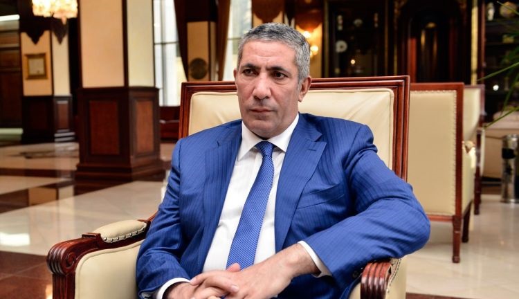 Siyavuş Novruzov: “Dana oğruları Amerikaya köçüb”
