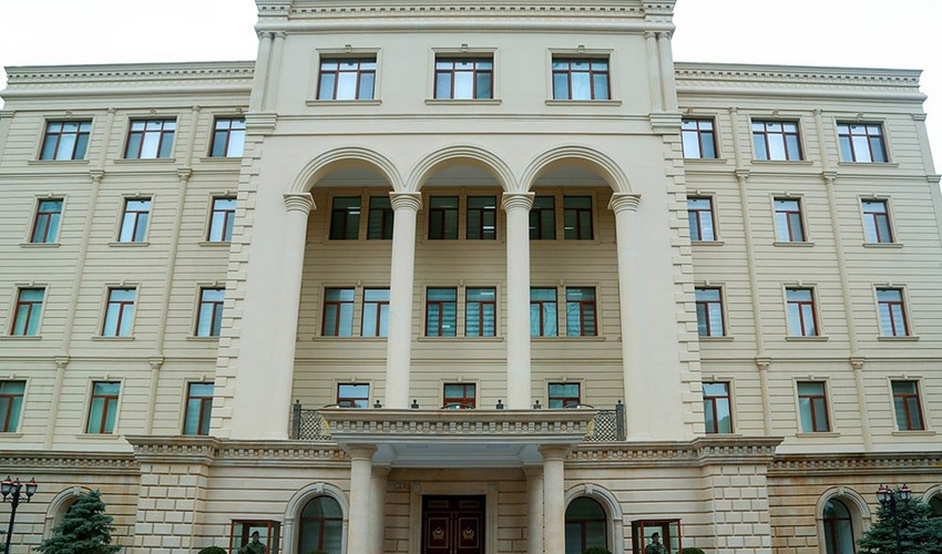 Generallar Xocalı soyqırımı abidəsini ziyarət edib