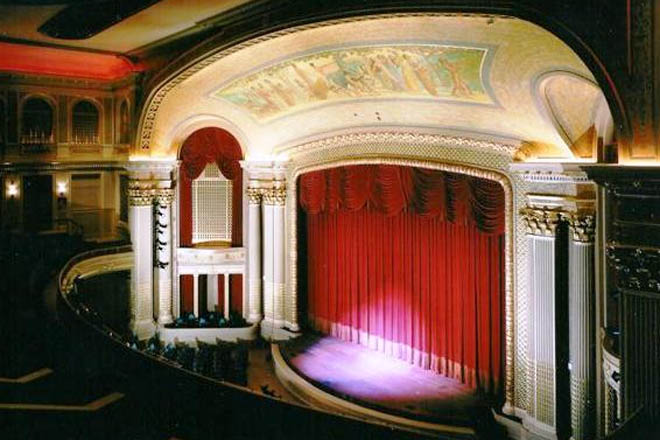 Teatrlarda mart ayında nə nümayiş olunacaq?