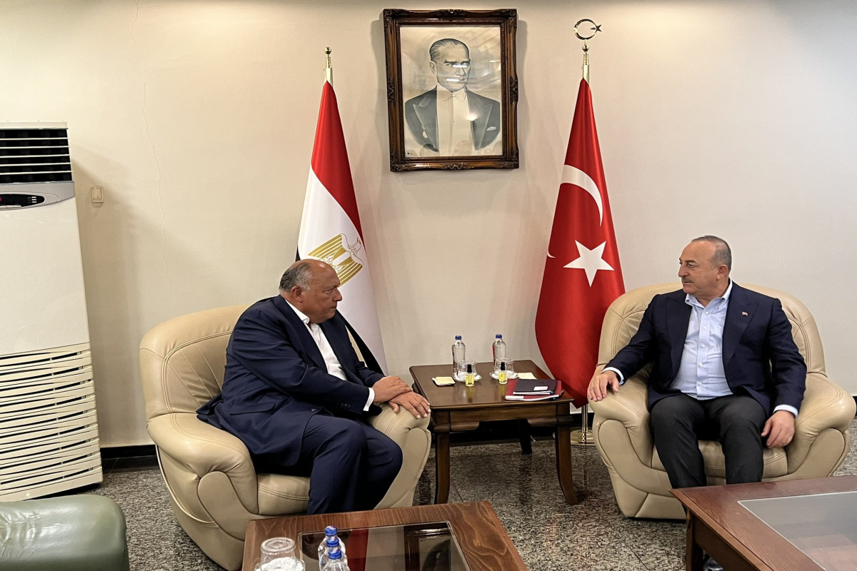 Çavuşoğlu misirli həmkarı ilə görüşdü