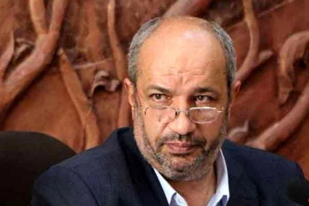 Təbrizdə hökumət rəsmisi jurnalisti döydü 