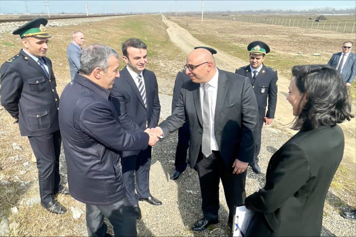 Azərbaycandakı ABŞ diplomatı İranla sərhədə getdi