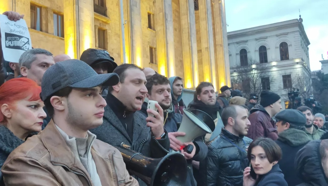 Gürcüstanda etiraz aksiyası - Saxlanılanlar var 
