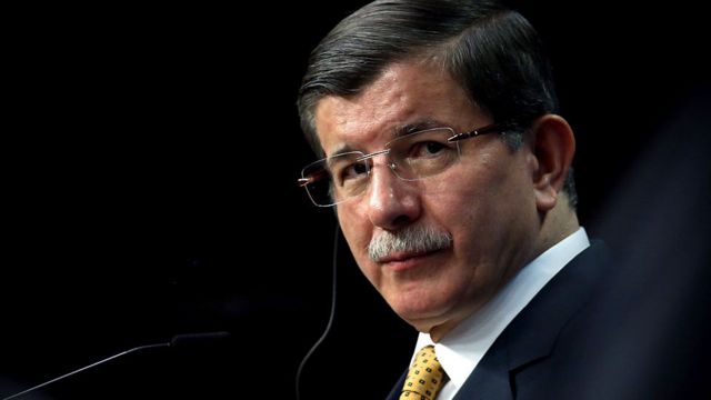 Davudoğlu komandasını seçki müzakirəsinə toplayır