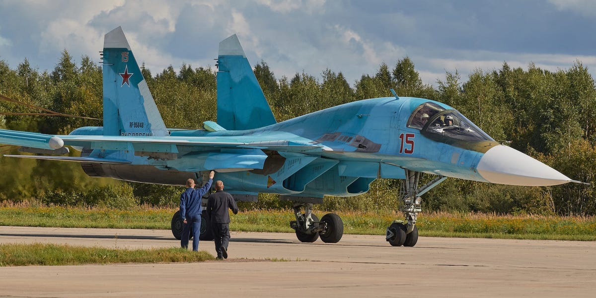 Rusiyaya məxsus Su-34 qırıcısı məhv edildi 